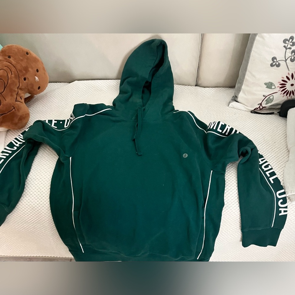 American Eagle Outfitters Forest Green Hoodie. New w/o Tags